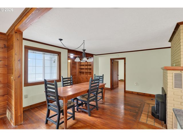 15833 S FORSYTHE Rd, Oregon City, OR 97045