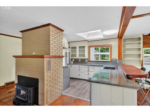 15833 S FORSYTHE Rd, Oregon City, OR 97045
