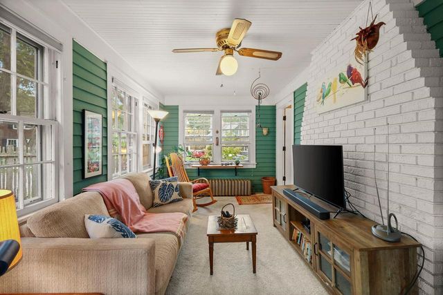 1928 Commonwealth Avenue, Madison, WI 53726