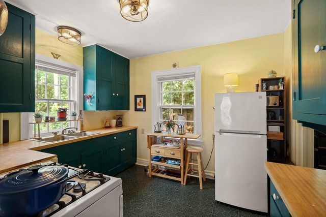 1928 Commonwealth Avenue, Madison, WI 53726