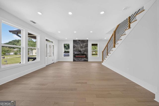 210 lacey, Loganville, GA 30052
