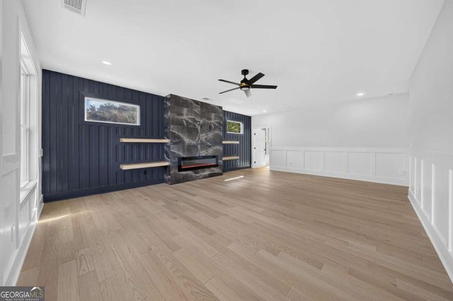 210 lacey, Loganville, GA 30052