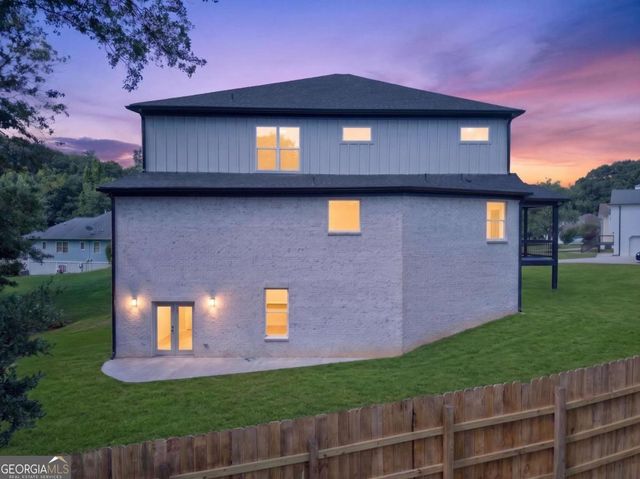 210 lacey, Loganville, GA 30052