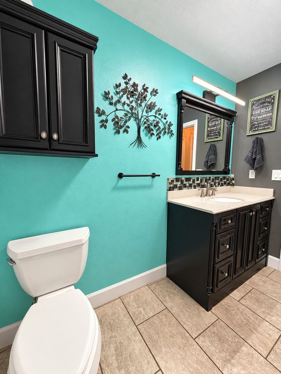 Image 32 of property listing at 8015 Brubaker Road, Iuka, IL 62849