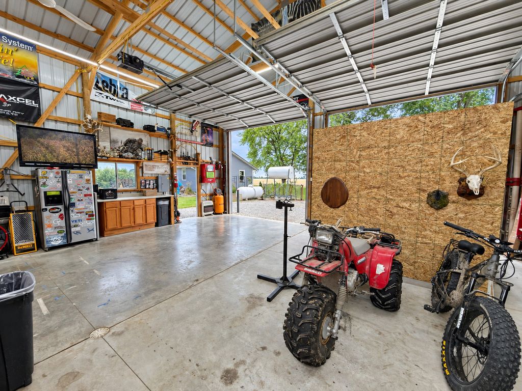 Image 55 of property listing at 8015 Brubaker Road, Iuka, IL 62849