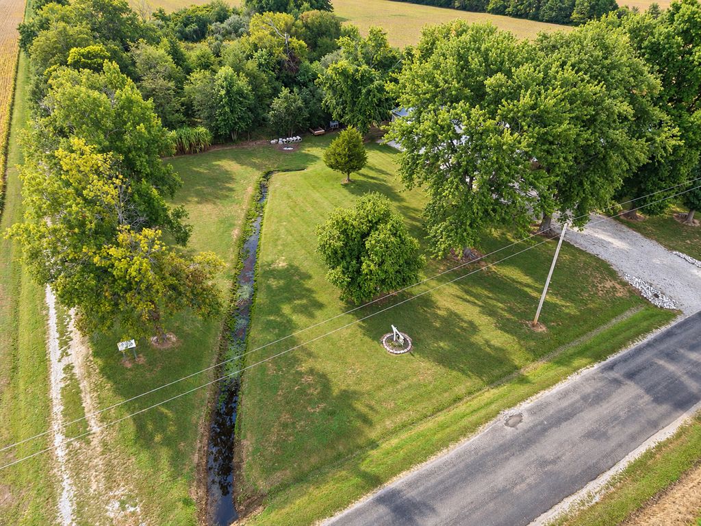 Image 67 of property listing at 8015 Brubaker Road, Iuka, IL 62849