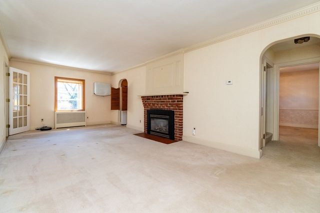 67 Park Ave, Braintree, MA 02184