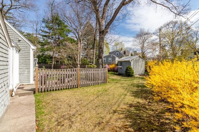 67 Park Ave, Braintree, MA 02184