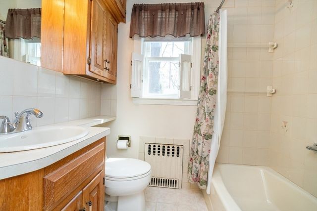 67 Park Ave, Braintree, MA 02184