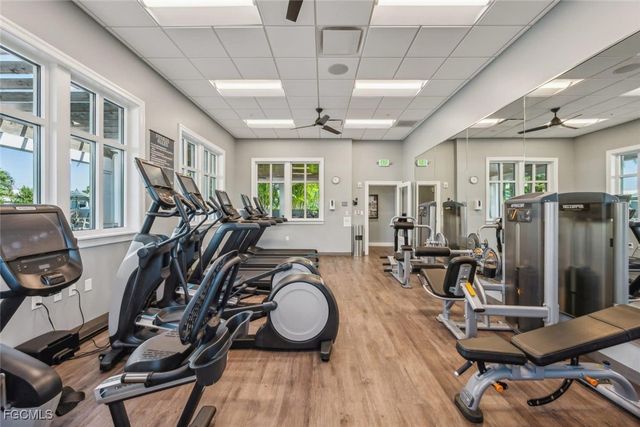 29 Colby CT, Naples, FL 34110