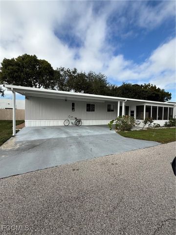 29 Colby CT, Naples, FL 34110