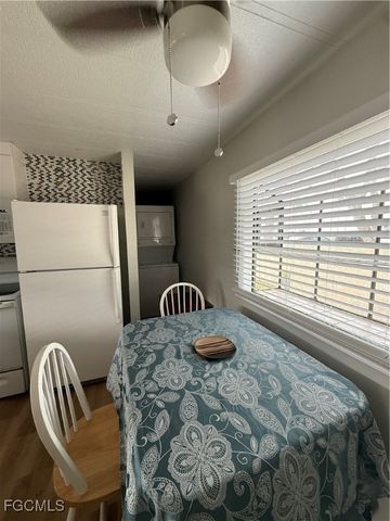 29 Colby CT, Naples, FL 34110