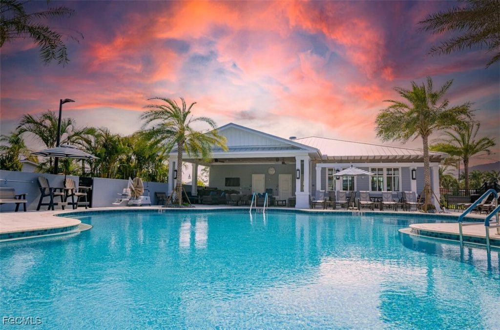 29 Colby CT, Naples, FL 34110