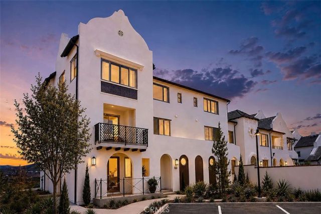 915 Estrella Road, San Marcos, CA 92078