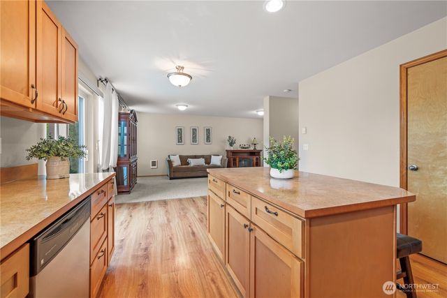 4114 S 67th St, Tacoma, WA 98409