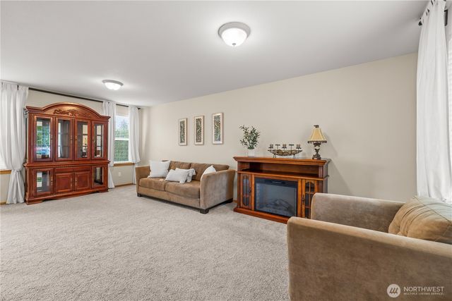 4114 S 67th St, Tacoma, WA 98409