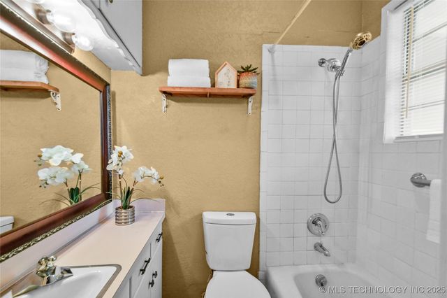 1301 SW Bixby Avenue, Ardmore, OK 73401