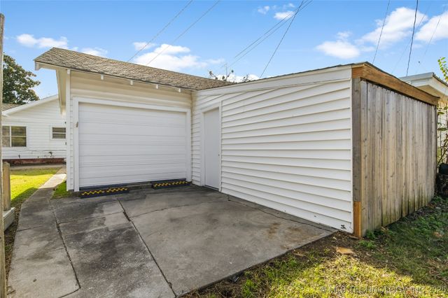 1301 SW Bixby Avenue, Ardmore, OK 73401