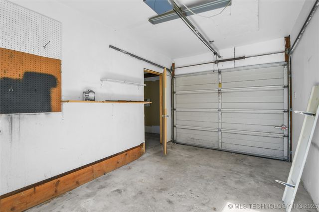 1301 SW Bixby Avenue, Ardmore, OK 73401