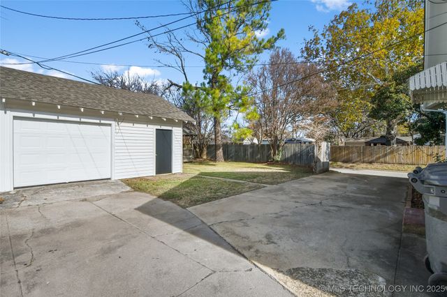 1301 SW Bixby Avenue, Ardmore, OK 73401