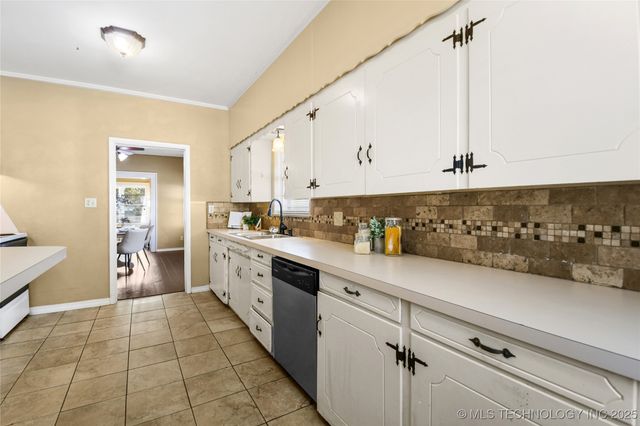 1301 SW Bixby Avenue, Ardmore, OK 73401