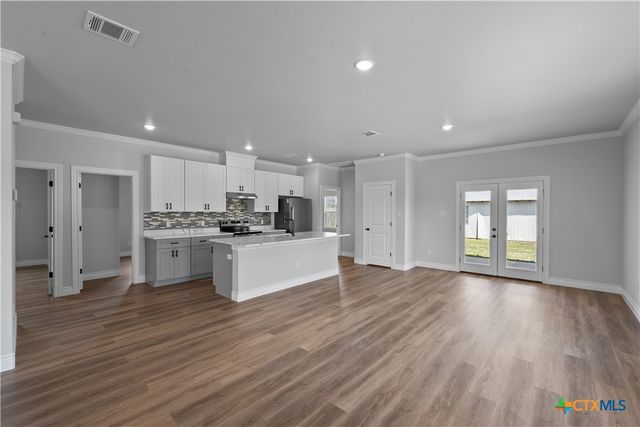 502 N Mignonette Street, Kosse, TX 76653