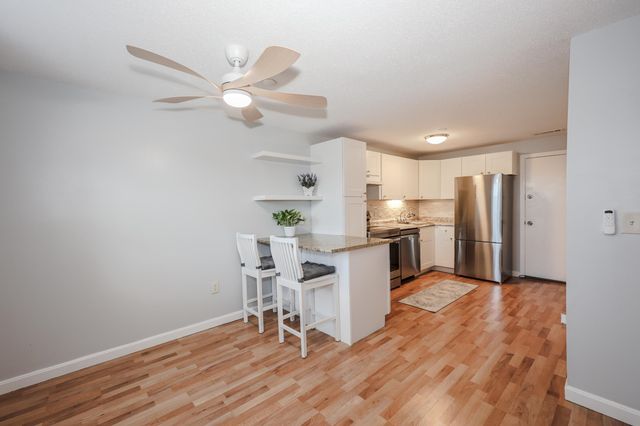 105 Elmwood Drive, Hudson, NH 03051