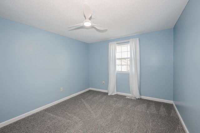 105 Elmwood Drive, Hudson, NH 03051