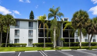 1007 GREEN PINE Boulevard A3, West Palm Beach, FL 33409