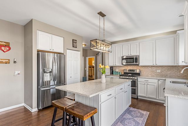 31696 N Borre Drive, Lakemoor, IL 60051