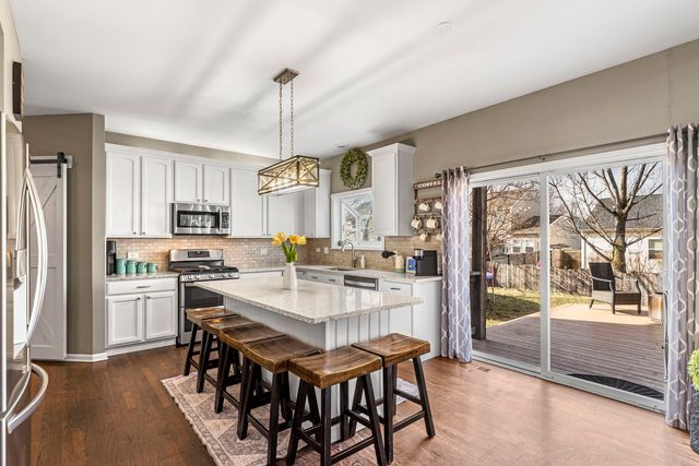 31696 N Borre Drive, Lakemoor, IL 60051