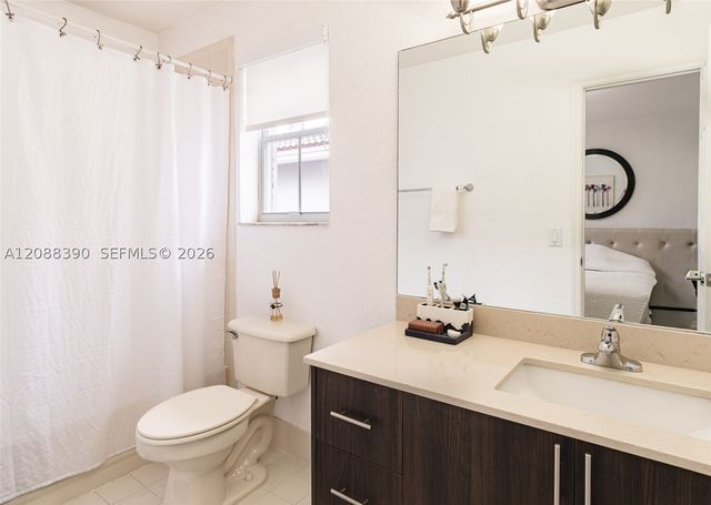 1115 Cherrypalm, Hollywood, FL 33019