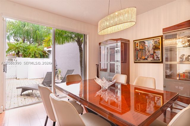 1115 Cherrypalm, Hollywood, FL 33019