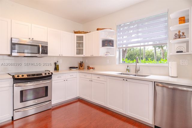 1115 Cherrypalm, Hollywood, FL 33019