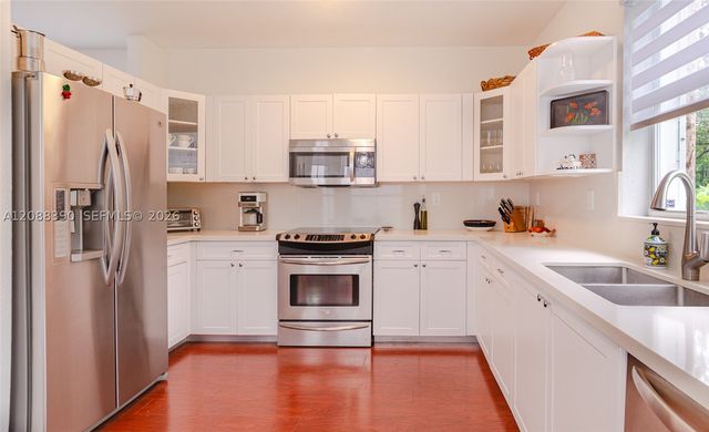 1115 Cherrypalm, Hollywood, FL 33019