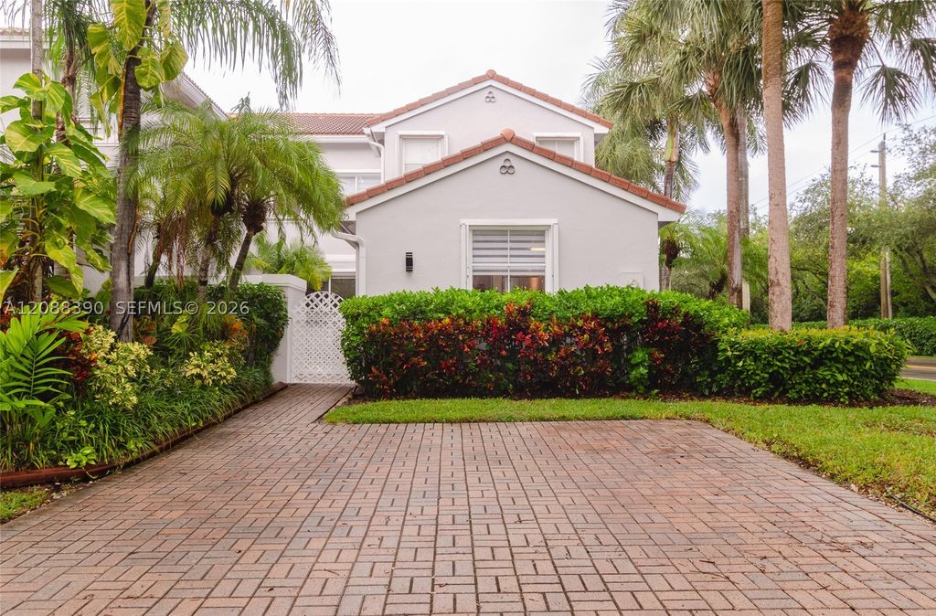 1115 Cherrypalm, Hollywood, FL 33019