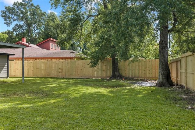 411 Topsail Way, Crosby, TX 77532