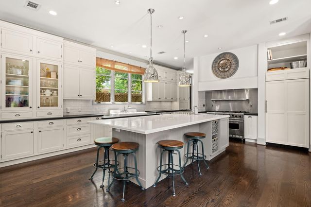 1116 Danbury Road, Houston, TX 77055