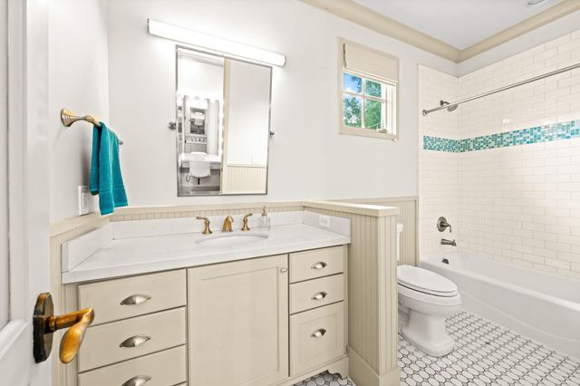 1116 Danbury Road, Houston, TX 77055