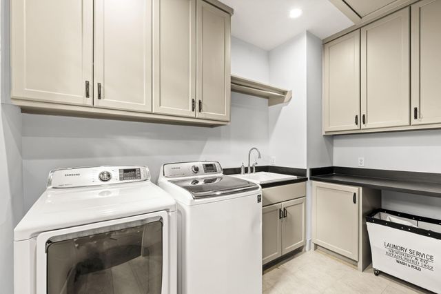 1116 Danbury Road, Houston, TX 77055