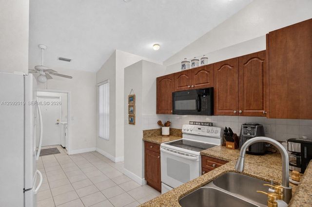 2501 E Aragon Boulevard 1, Sunrise, FL 33313