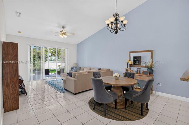 2501 E Aragon Boulevard 1, Sunrise, FL 33313