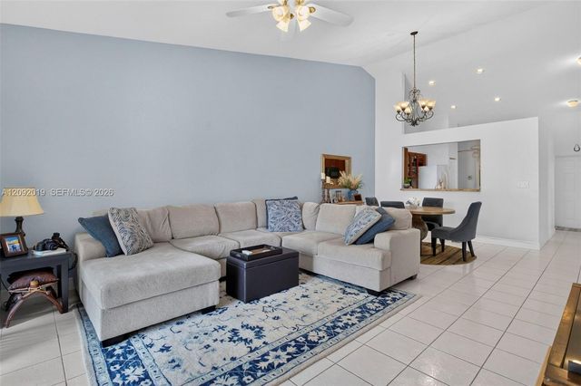2501 E Aragon Boulevard 1, Sunrise, FL 33313