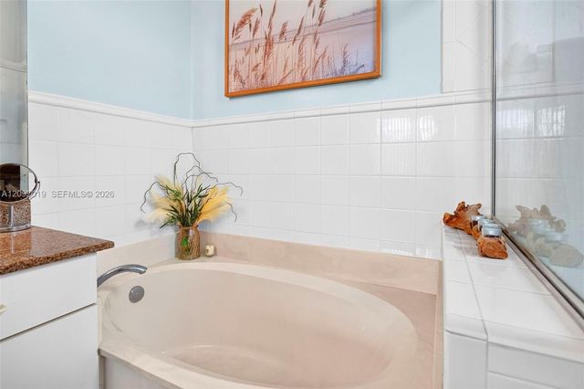 2501 E Aragon Boulevard 1, Sunrise, FL 33313