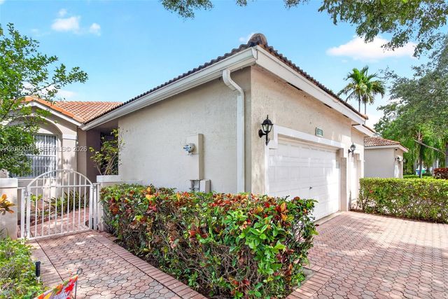 2501 E Aragon Boulevard 1, Sunrise, FL 33313