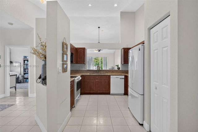 2501 E Aragon Boulevard 1, Sunrise, FL 33313
