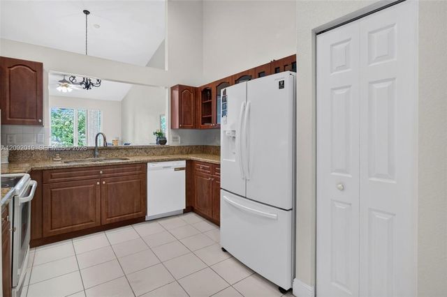 2501 E Aragon Boulevard 1, Sunrise, FL 33313