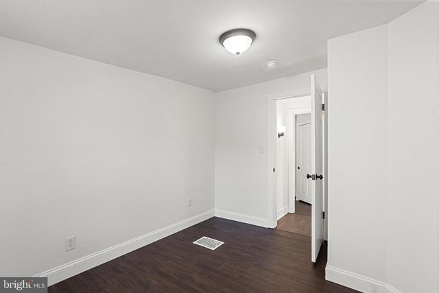 47 DICKINSON ST, Woodstown, NJ 08098