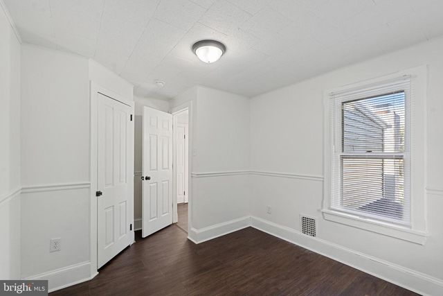 47 DICKINSON ST, Woodstown, NJ 08098