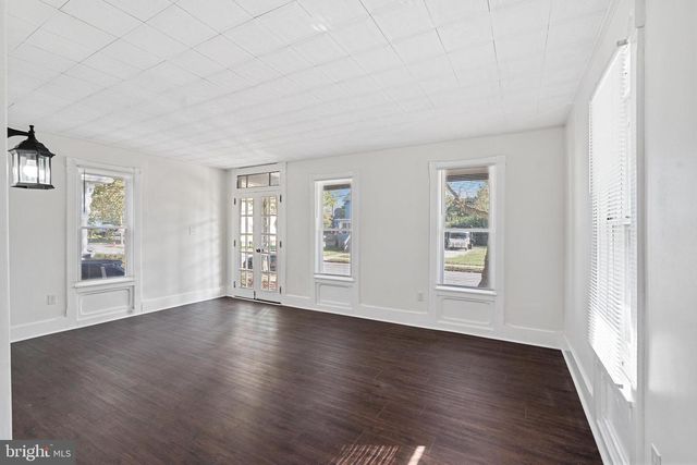 47 DICKINSON ST, Woodstown, NJ 08098